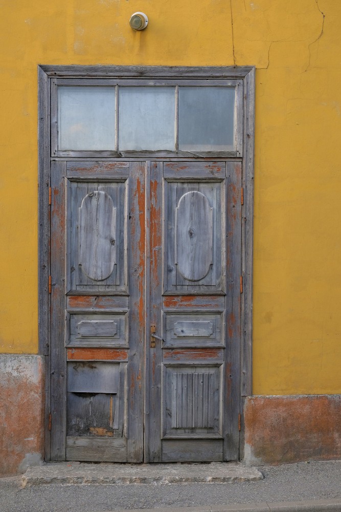 Entrance portal, Pasta Street 1, Kuldīga