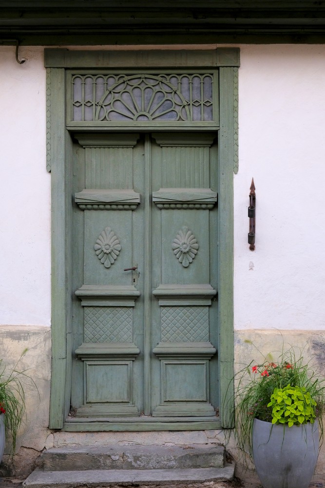 Entrance portal, Kalna Street 13, Kuldīga