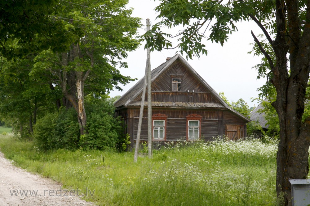 Māja Latvīšu Stiglovā