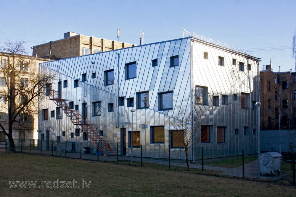 Dienas centrs bezpajumtniekiem un maznodrošinātajiem (Katoļu 57)