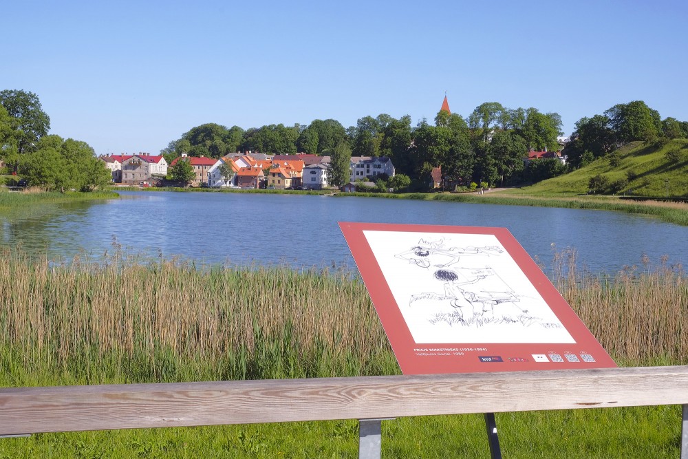 Talsi skatā no Talsu ezera laipas