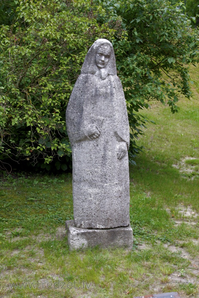 L. Rezevskas skulptūra "Latviešu sieviete" (1963)