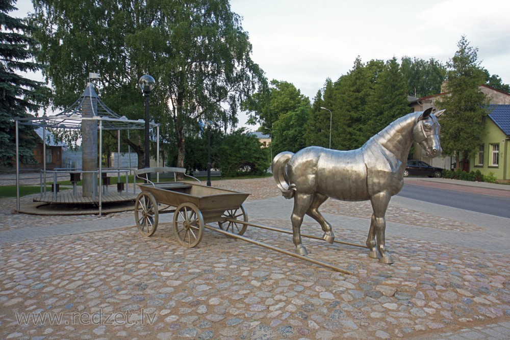 Sculpture "Horse with a carriage" (Jēkabpils)