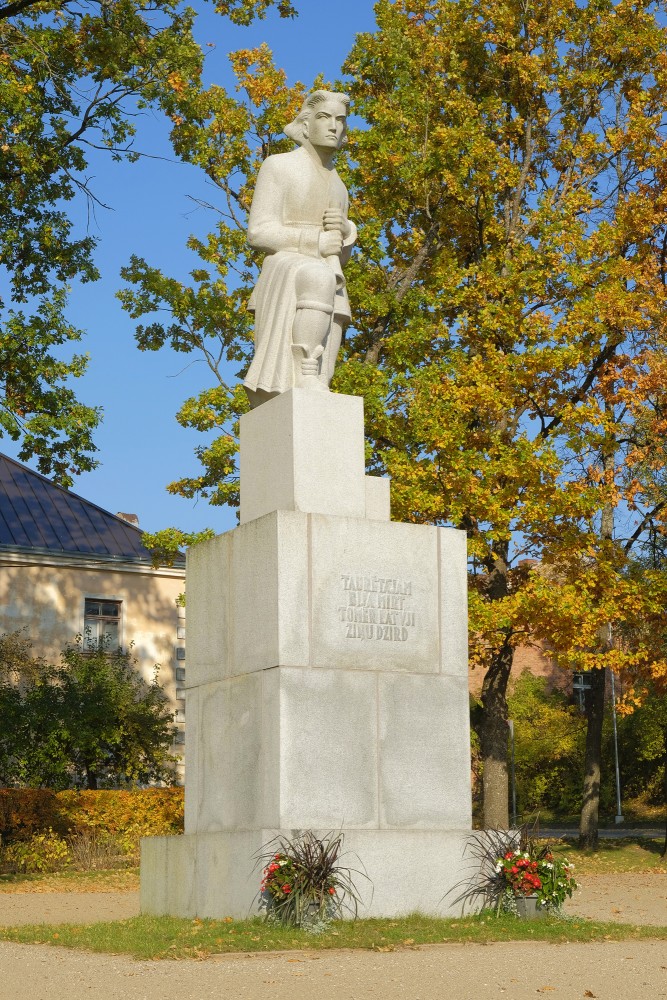 Monument To Freedom And To Those Who Fell, Rūjiena