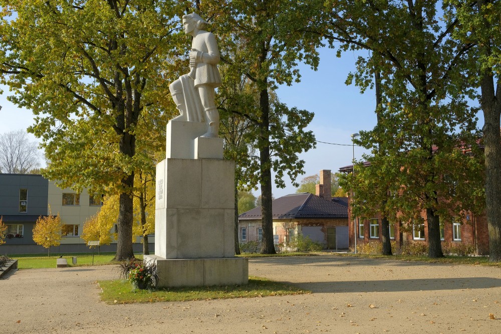 Monument "The Bugler of Tālava"