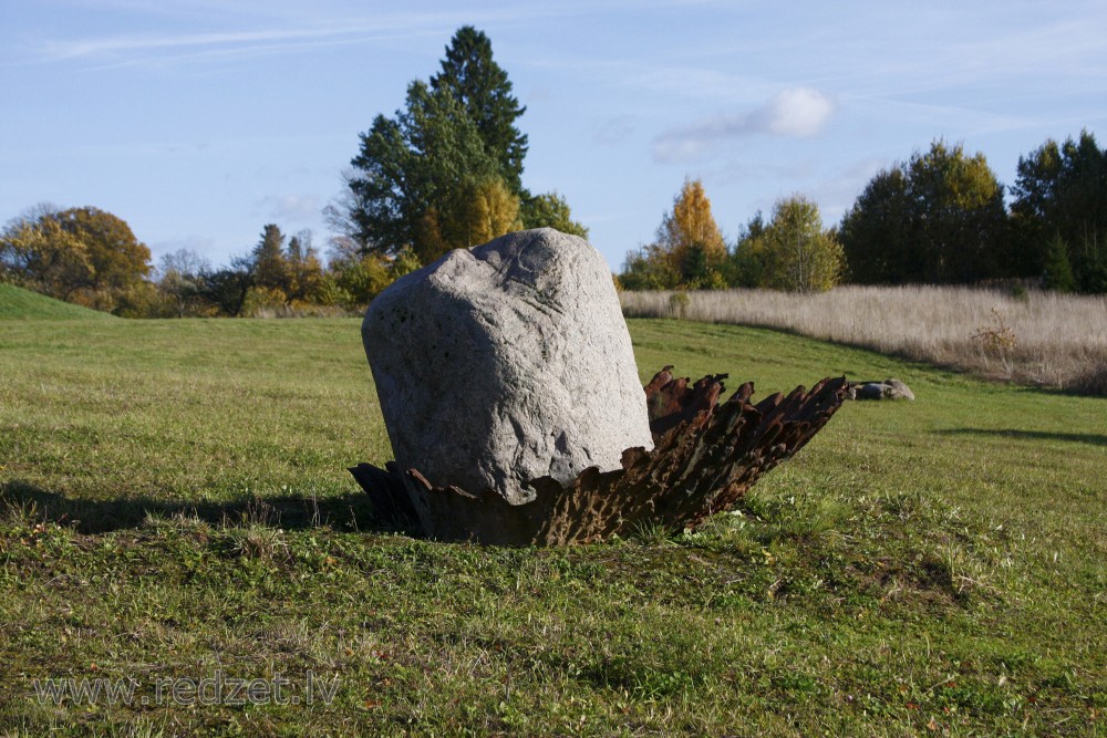 "Meteorīts", Araan Schmidt (ASV)