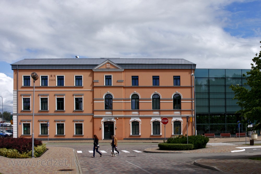 Passanger Ferry Terminal, Dārza iela 6, Ventspils