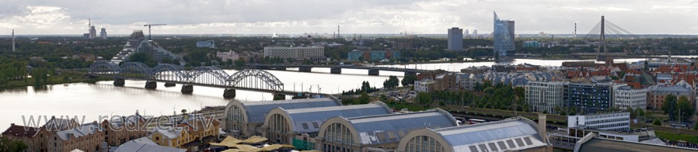 Rīgas panorāma (skats no Latvijas Zinātņu akadēmijas)