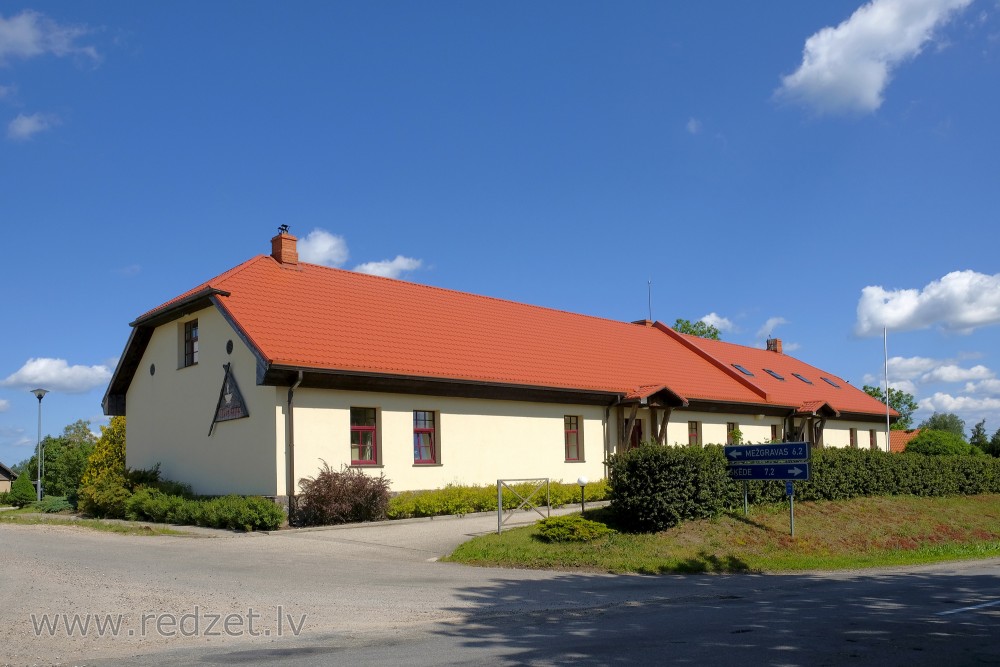 Kafejnīca "Ķīvīškrogs" Kafejnīca "Ķīvīškrogs"