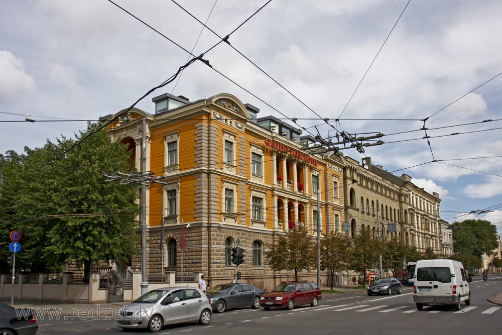 Viesnīca "Gallery Park Hotel" (Kr. Valdemāra iela 7)