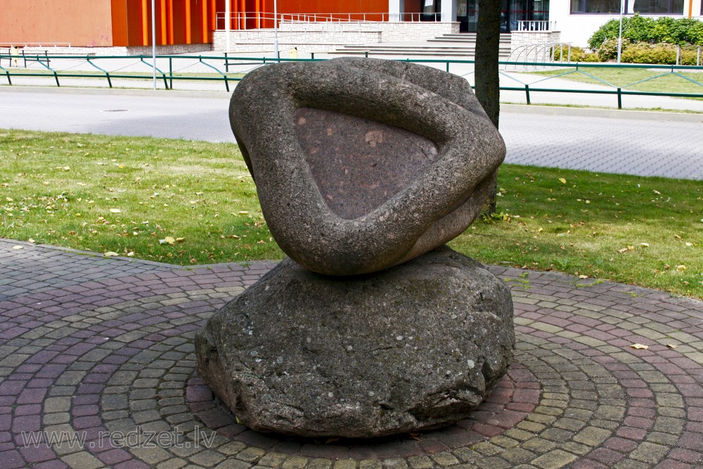 Sakari Peltola (Somija), skulptūra "Boulder Holder"