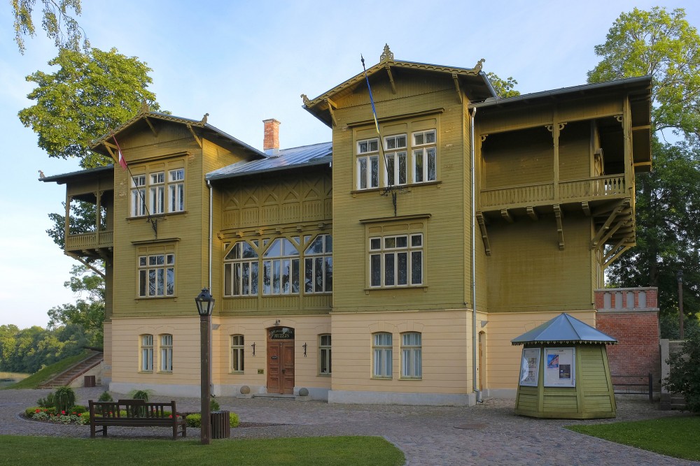 Kuldīgas novada muzejs (Pils iela 5)