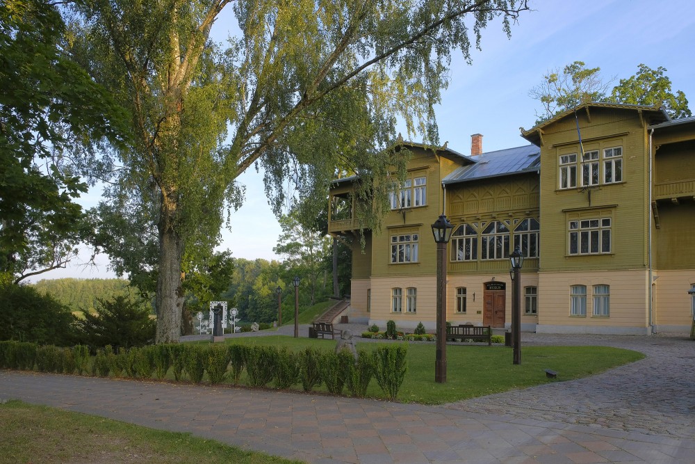 Kuldīgas novada muzejs (Pils iela 5)