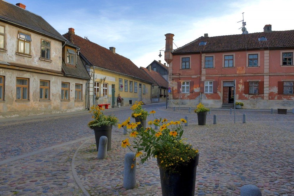 Kuldīgas vecpilsēta, Baznīcas iela