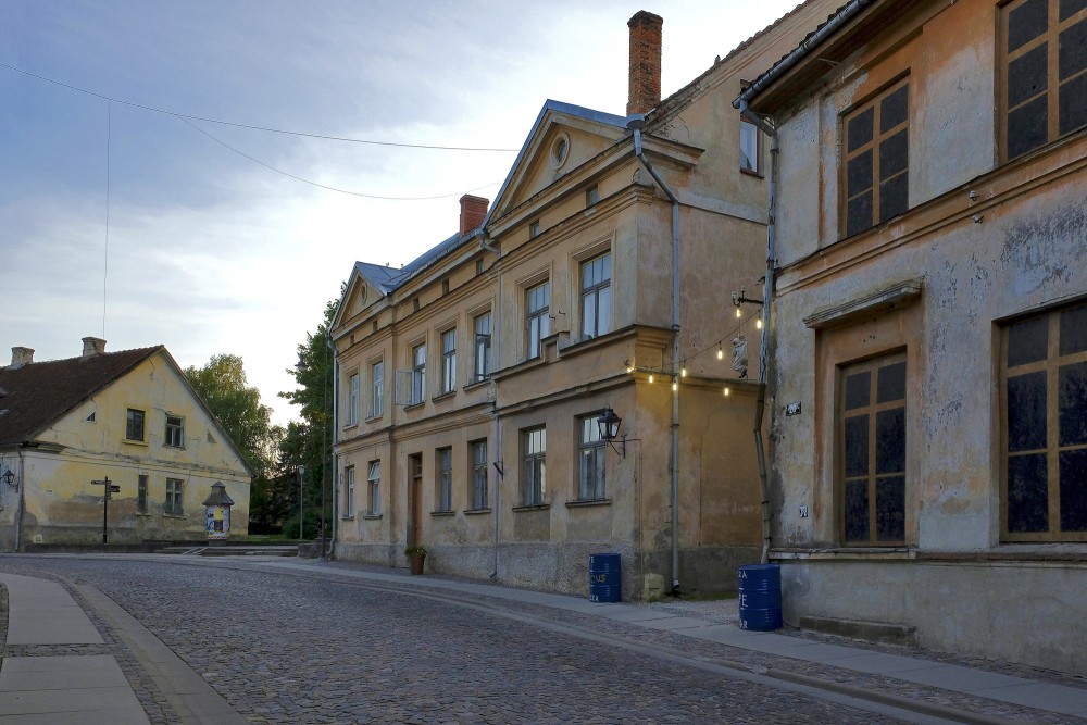 Kuldīgas vecpilsēta, Baznīcas iela