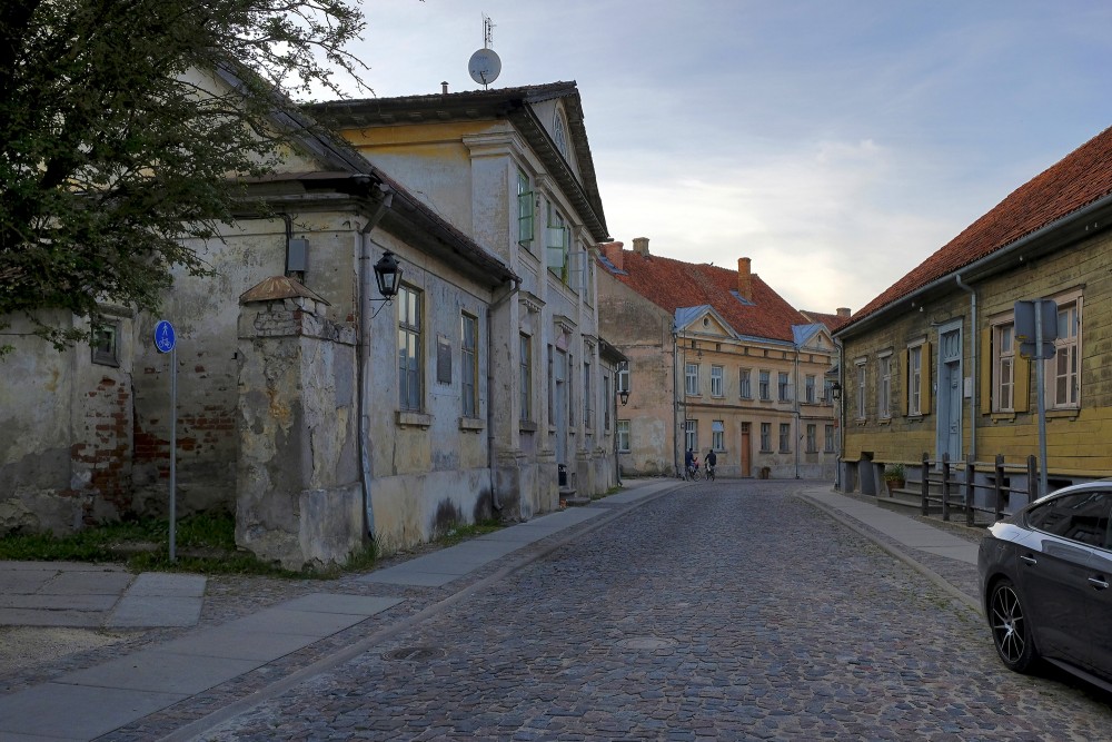 Kuldīgas vecpilsēta, Baznīcas iela