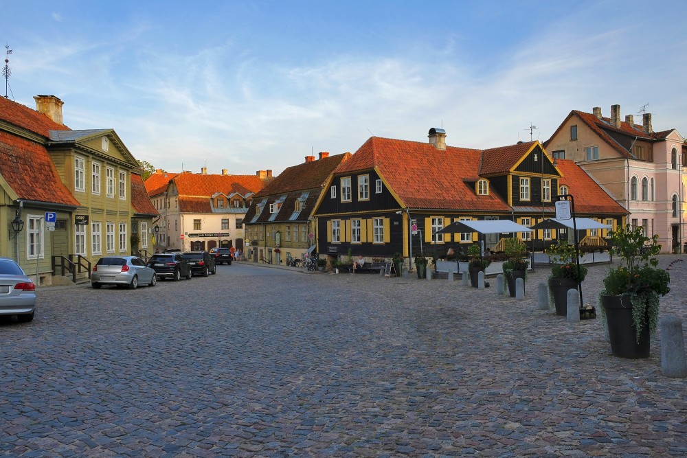 Kuldīgas vecpilsēta, Baznīcas iela